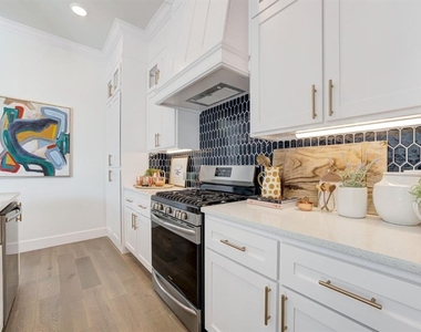7901 Behr Drive - Photo Thumbnail 22