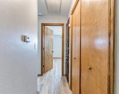 1200 N Crawford Avenue - Photo Thumbnail 7