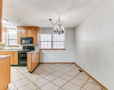 1200 N Crawford Avenue - Photo Thumbnail 15