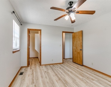 1200 N Crawford Avenue - Photo Thumbnail 6