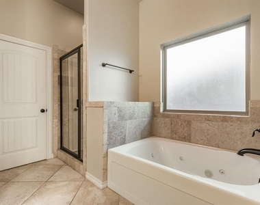 12709 Nw 5th Street - Photo Thumbnail 8