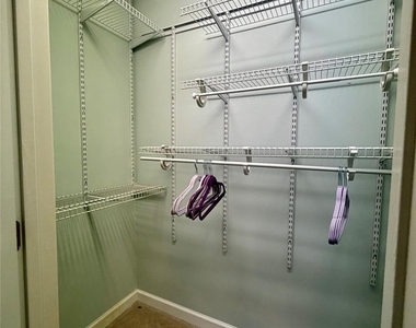 2809 Faircroft Way - Photo Thumbnail 9