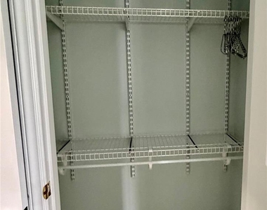 2809 Faircroft Way - Photo Thumbnail 11