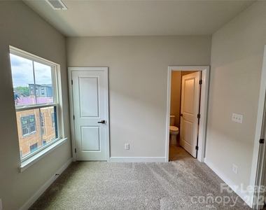 5021 Chinook Lane - Photo Thumbnail 20