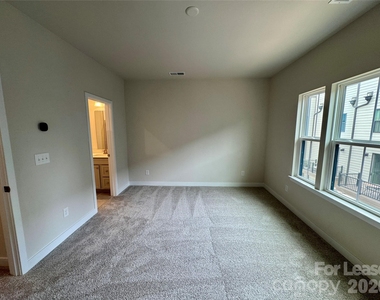 5021 Chinook Lane - Photo Thumbnail 12