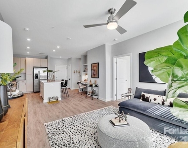 2020 W Morehead Street - Photo Thumbnail 15