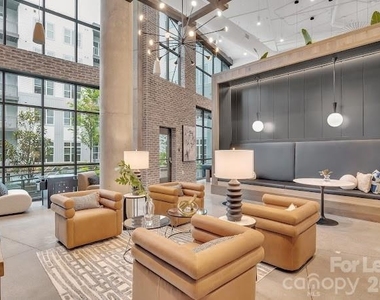 2020 W Morehead Street - Photo Thumbnail 5