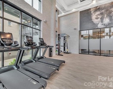 2020 W Morehead Street - Photo Thumbnail 6