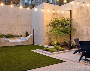 2020 W Morehead Street - Photo Thumbnail 13