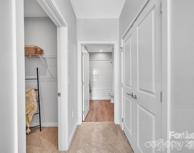 2020 W Morehead Street - Photo Thumbnail 24
