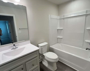 11117 Emerson Landing Drive - Photo Thumbnail 10
