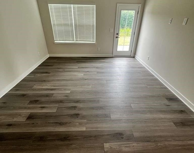 11117 Emerson Landing Drive - Photo Thumbnail 7