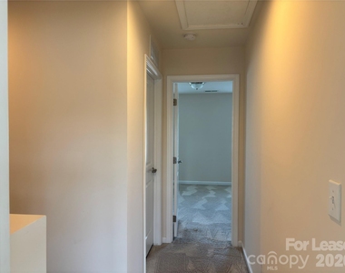 7411 Red Mulberry Way - Photo Thumbnail 20