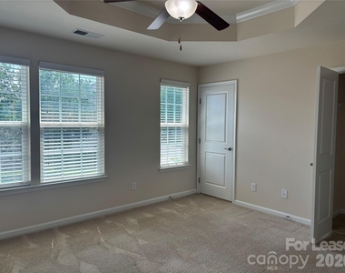 7411 Red Mulberry Way - Photo Thumbnail 16