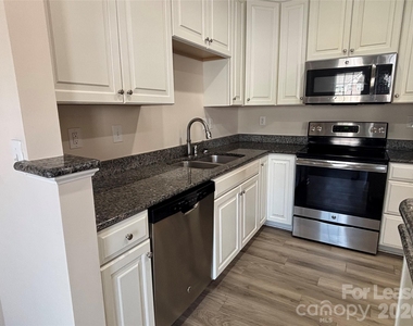 7411 Red Mulberry Way - Photo Thumbnail 8