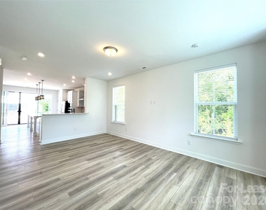 5005 Layman Drive - Photo Thumbnail 16