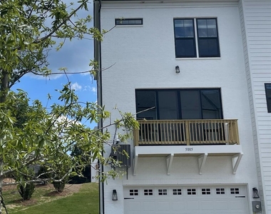 5005 Layman Drive - Photo Thumbnail 3