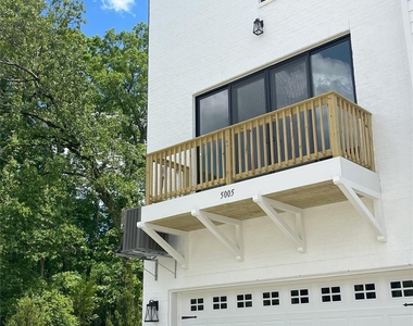 5005 Layman Drive - Photo Thumbnail 4