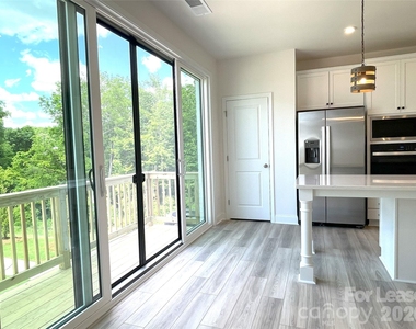 5005 Layman Drive - Photo Thumbnail 13