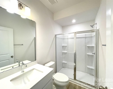 5005 Layman Drive - Photo Thumbnail 7