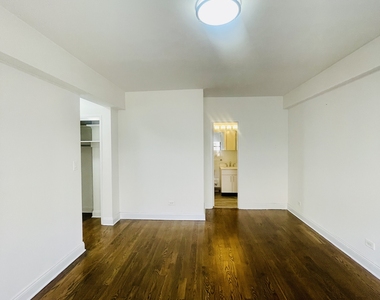  157 East 57th Street, 16A - Photo Thumbnail 11