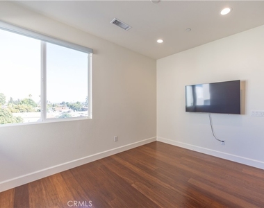 3613 Jackson Way - Photo Thumbnail 15