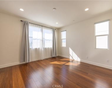 3613 Jackson Way - Photo Thumbnail 10