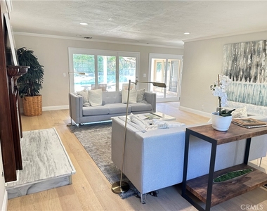 1203 Patton Way - Photo Thumbnail 10