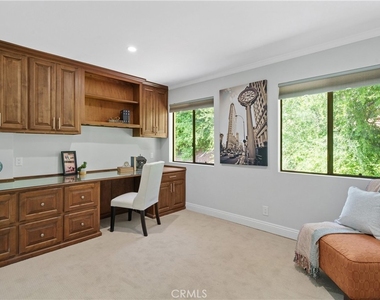 1203 Patton Way - Photo Thumbnail 4