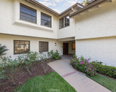 1203 Patton Way - Photo Thumbnail 8
