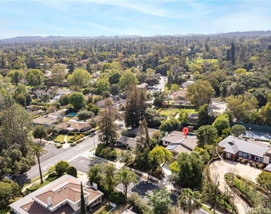 1203 Patton Way - Photo Thumbnail 6