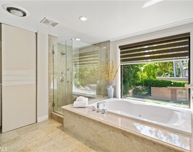 1203 Patton Way - Photo Thumbnail 3