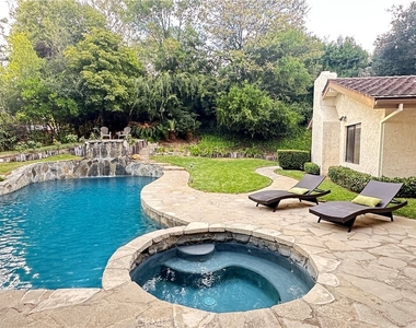 1203 Patton Way - Photo Thumbnail 19