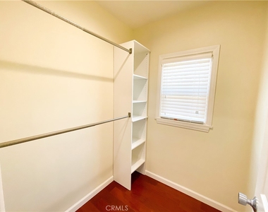 113 Sunset Avenue - Photo Thumbnail 12