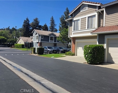 2010 Silver Hawk Drive - Photo Thumbnail 2