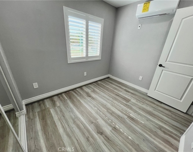 6438 Shayna Court - Photo Thumbnail 9