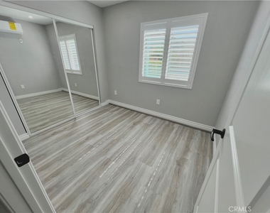 6438 Shayna Court - Photo Thumbnail 8
