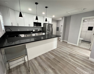 6438 Shayna Court - Photo Thumbnail 7