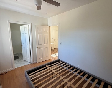 10642 Nettleton #1/2 - Photo Thumbnail 6