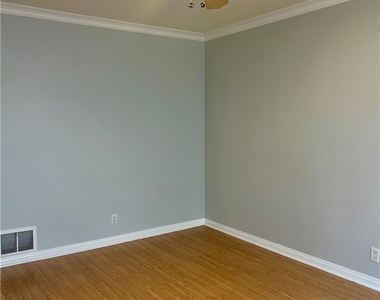 441 S Doheny - Photo Thumbnail 10