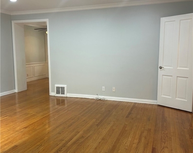 441 S Doheny - Photo Thumbnail 2