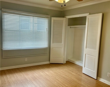 441 S Doheny - Photo Thumbnail 9