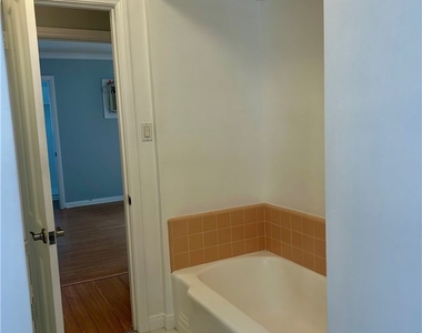 441 S Doheny - Photo Thumbnail 8