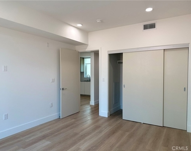12078 Guerin Street - Photo Thumbnail 5