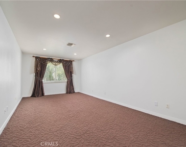 5607 Manley Court - Photo Thumbnail 32