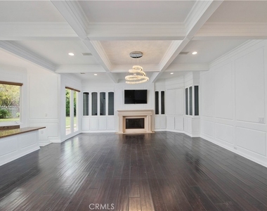 5607 Manley Court - Photo Thumbnail 10