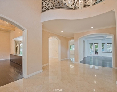 5607 Manley Court - Photo Thumbnail 5