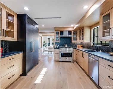 14803 Otsego Street - Photo Thumbnail 12