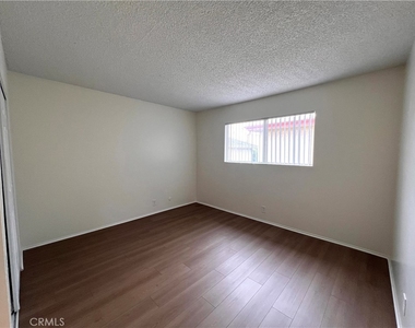 1637 W 227th Street - Photo Thumbnail 8