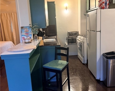 3951 1/2 Inglewood Blvd - Photo Thumbnail 2